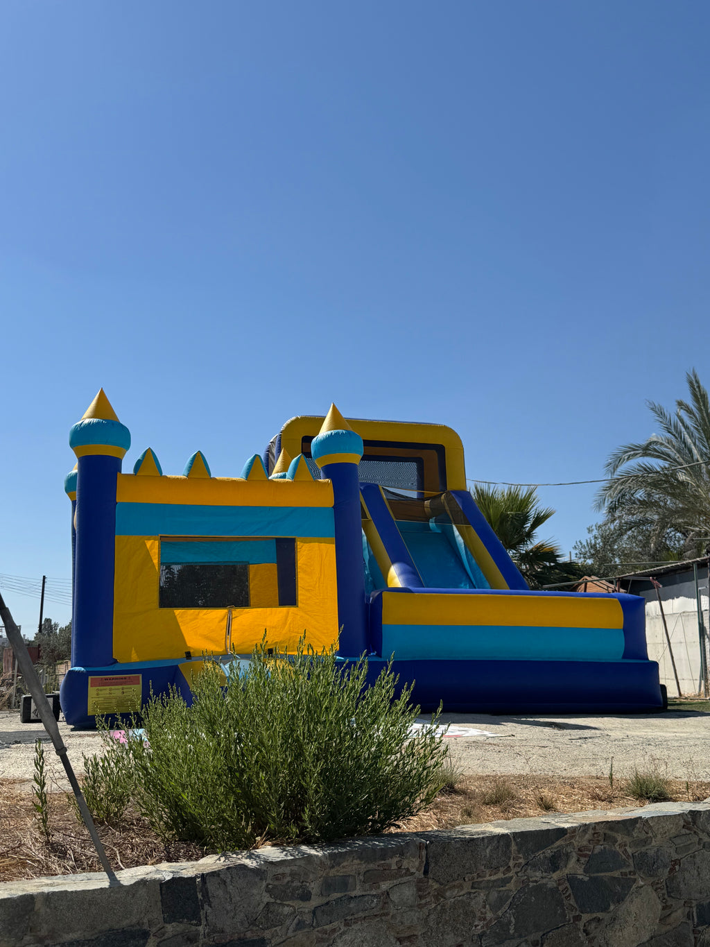 🏰 Bouncy Palace