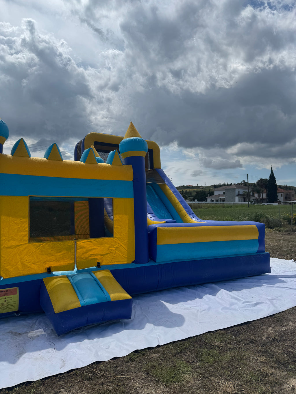 🏰 Bouncy Palace